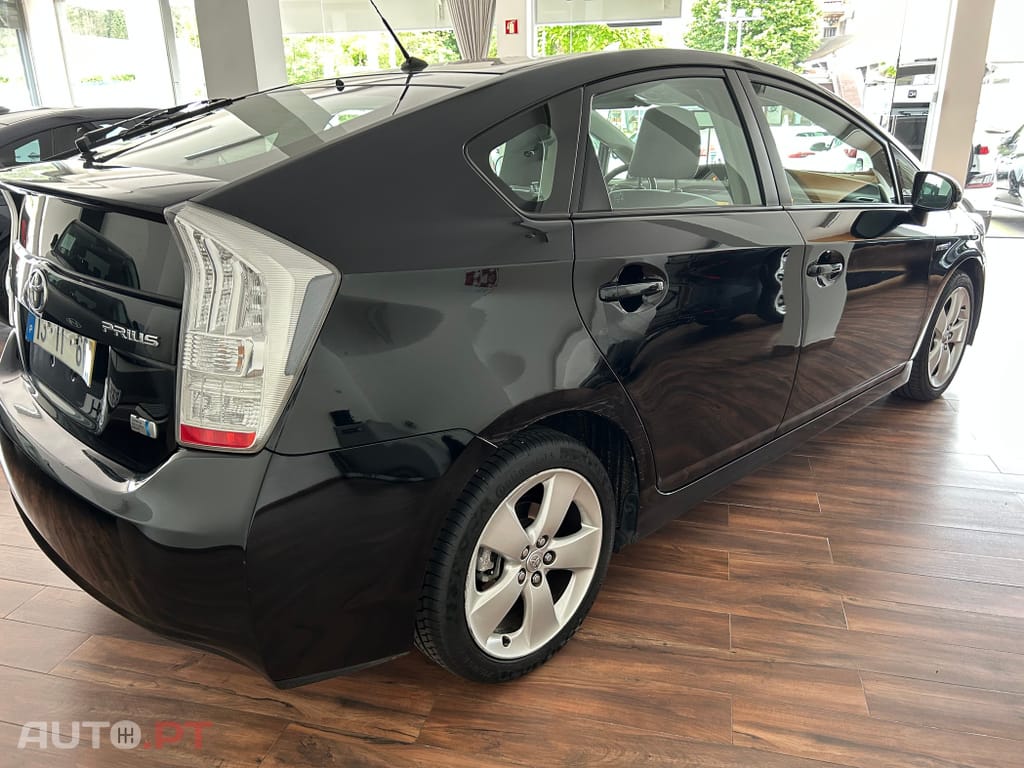 Toyota Prius 1.8 PREMIUM
