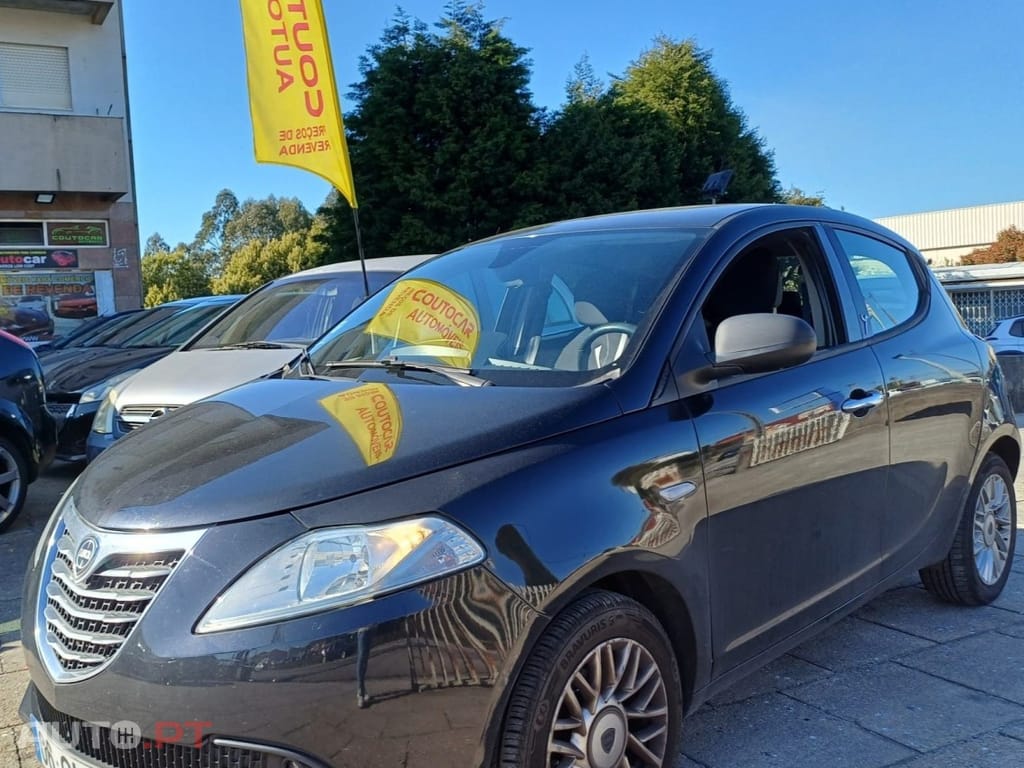 Lancia Ypsilon 1.2 S&S Fashion