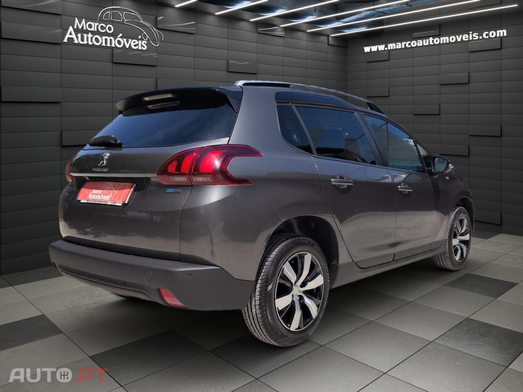 Peugeot 2008 1.2 PureTech Style