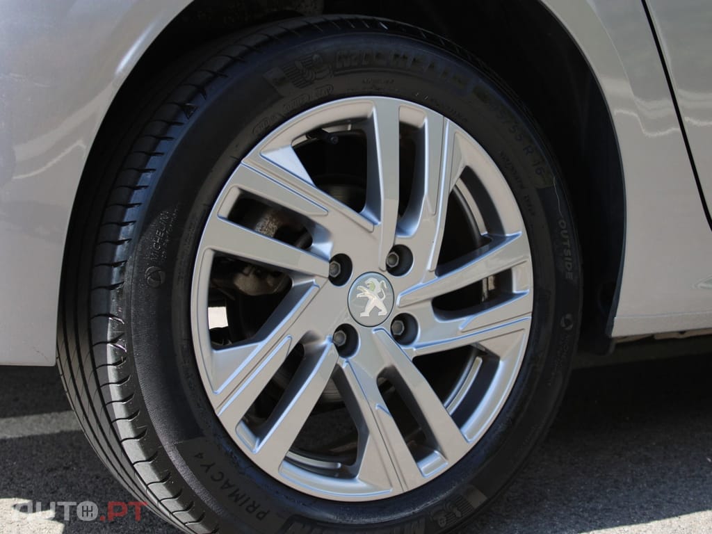 Peugeot 208 1.2 PureTech Allure