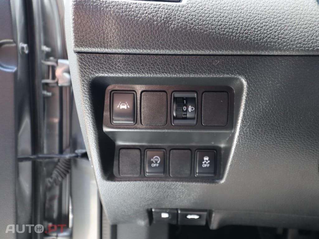 Nissan Qashqai 1.5 dCi N-Connecta 18