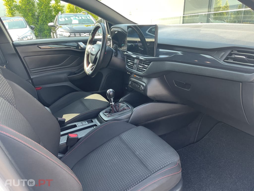 Ford Focus SW 1.0 EcoBoost MHEV ST-Line Style SIP