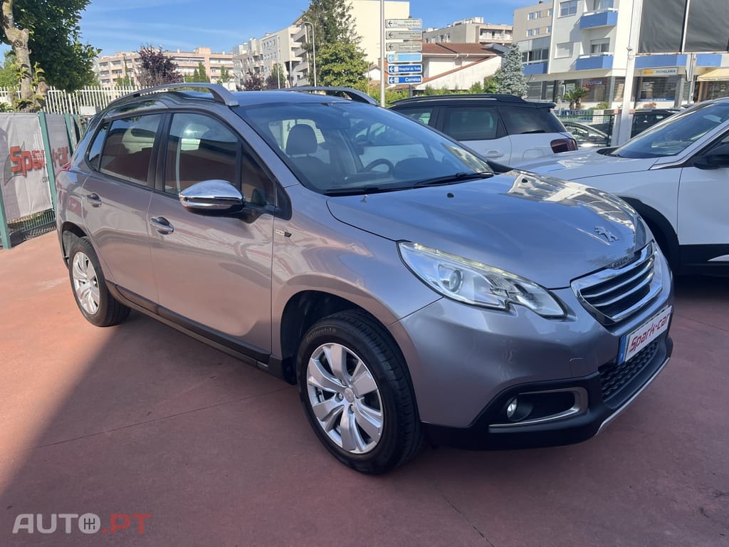 Peugeot 2008 1.2 VTi Allure