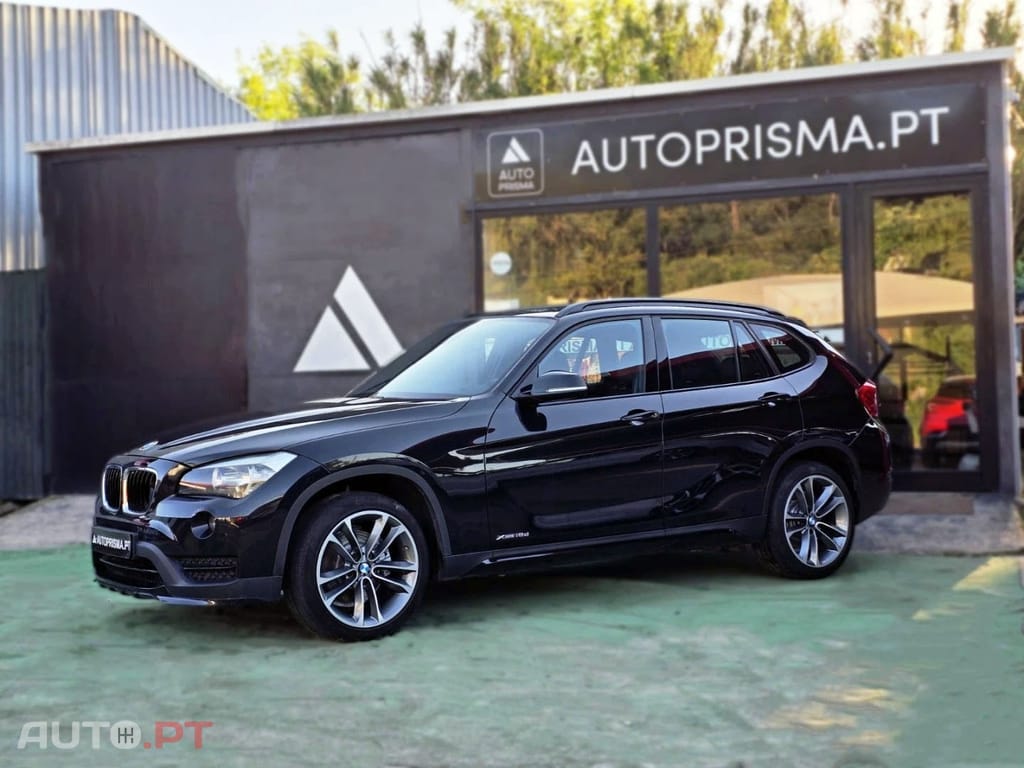 BMW X1 xDrive18d Aut. Sport Line — fotografia 2