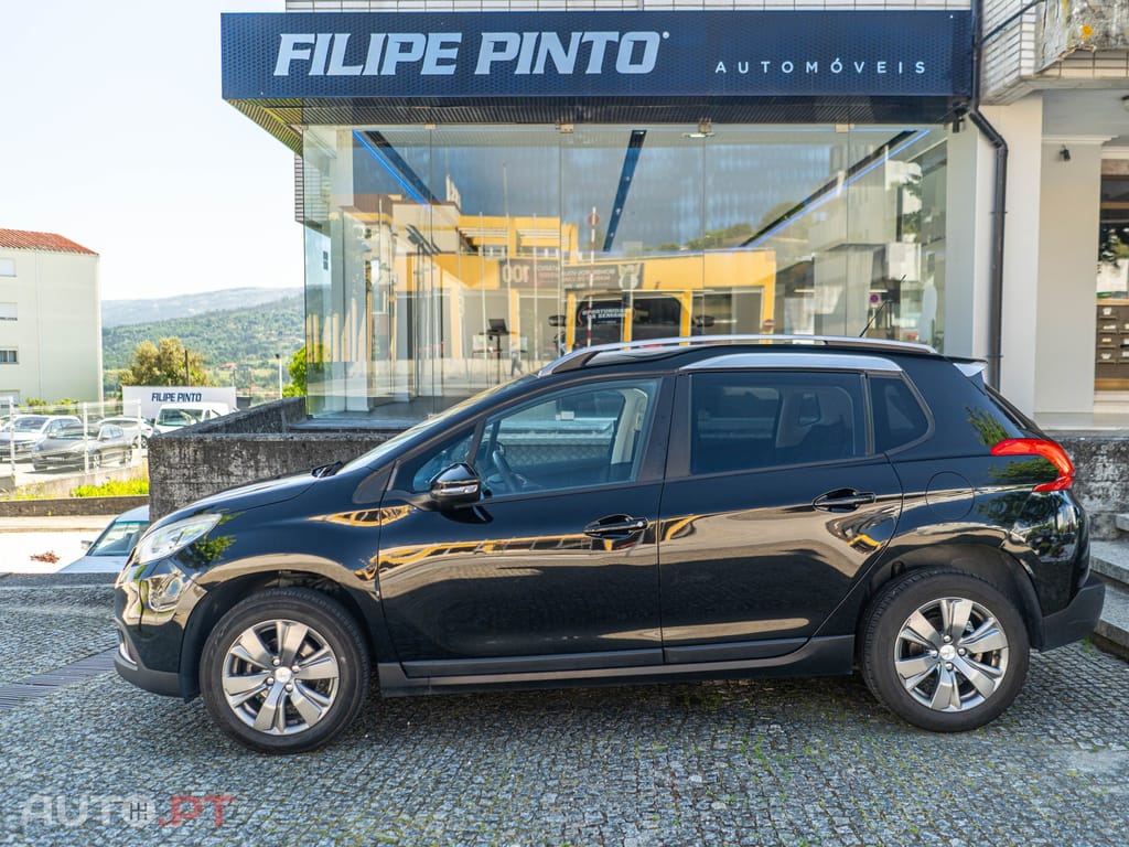 Peugeot 2008 1.2 PureTech Style