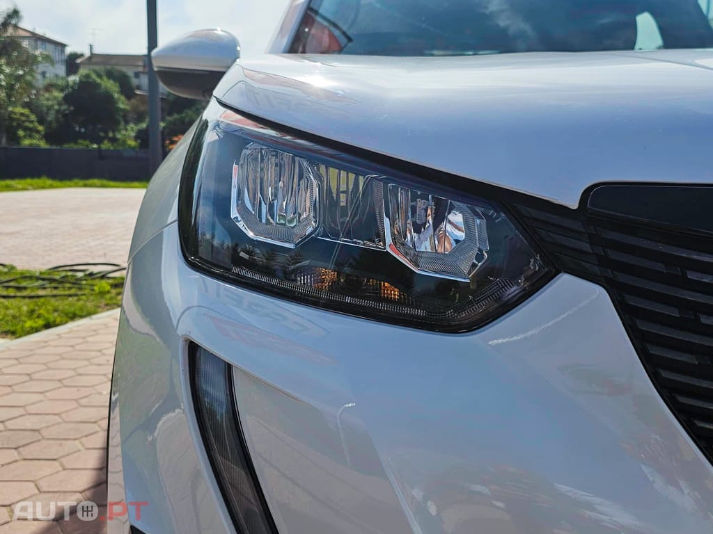 Peugeot 2008 1.2 PureTech Active Pack