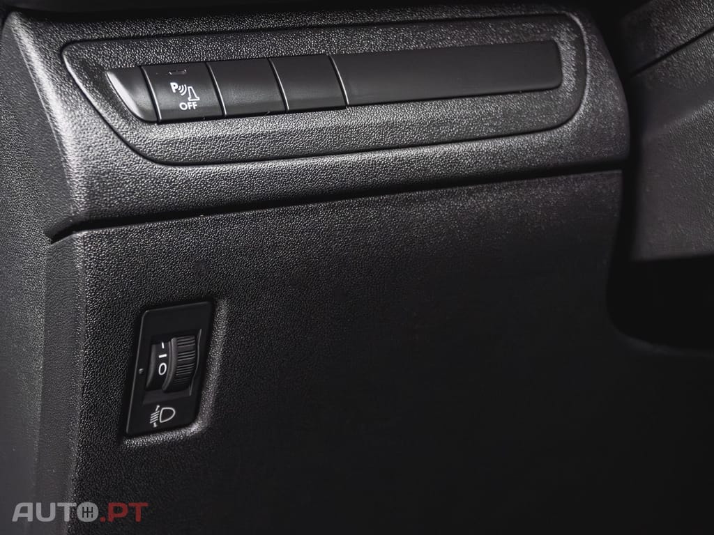 Peugeot 208 1.6 BlueHDi Style