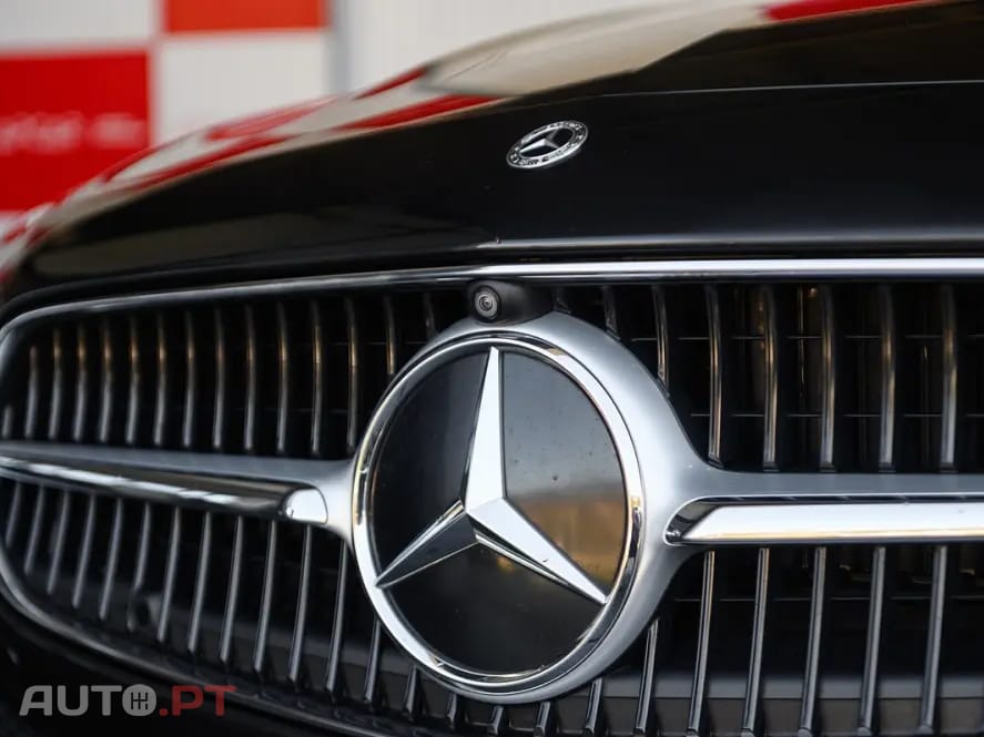 Mercedes-Benz C 300 e AMG Line