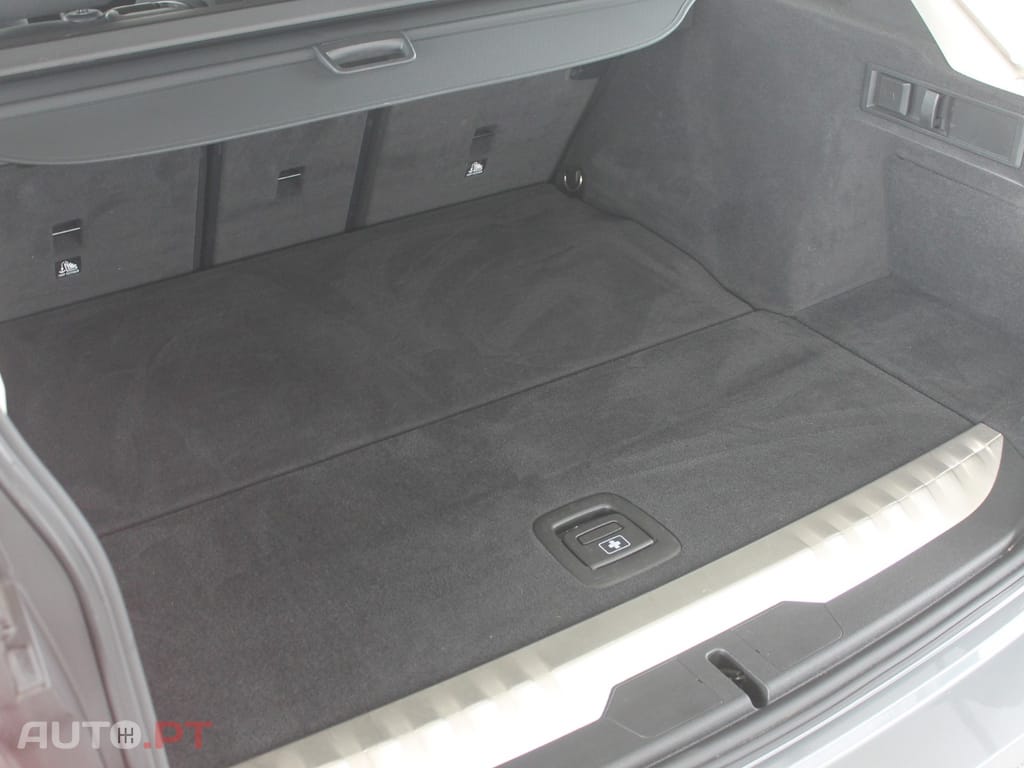 BMW 330 e Corporate Edition Auto