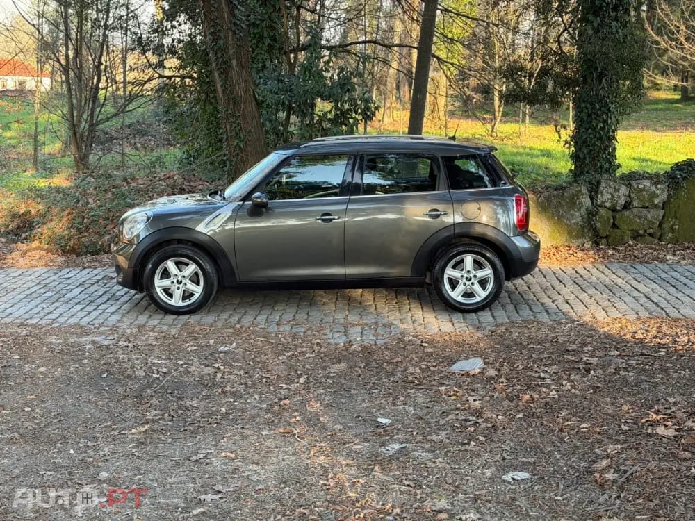 MINI Countryman One D
