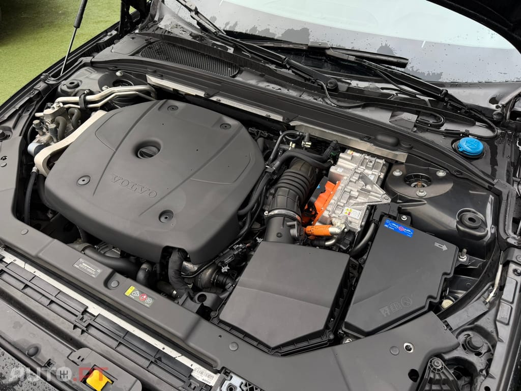 Volvo V60 2.0 T6 AWD TE Inscription Expression