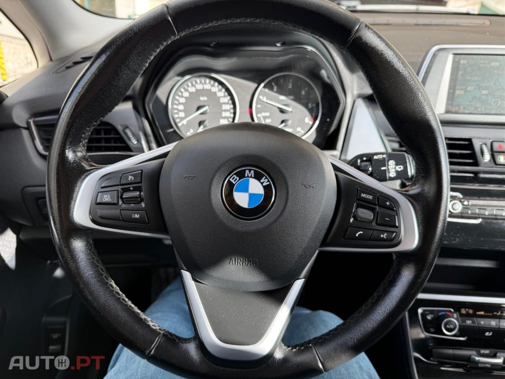 BMW 214 d Advantage