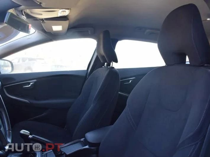 Volvo V40 2.0 D2 Momentum