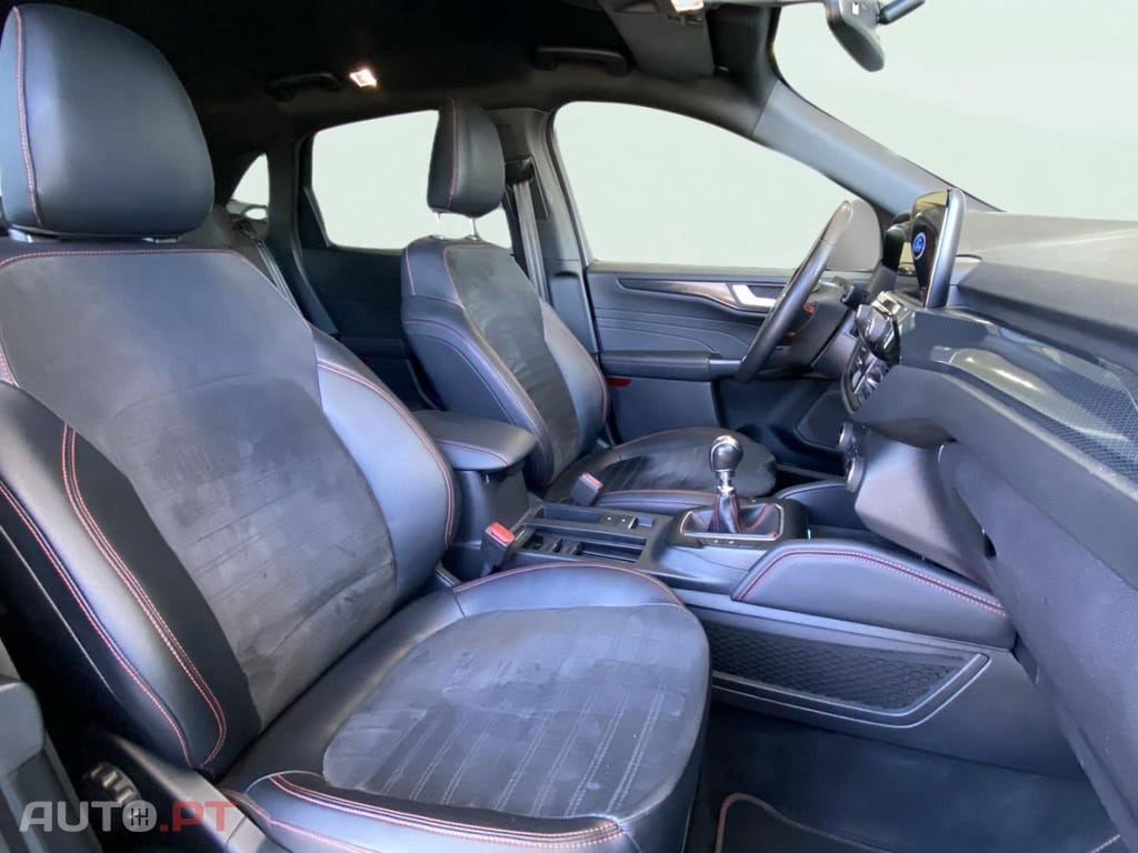 Ford Kuga 1.5 EcoBoost ST-Line