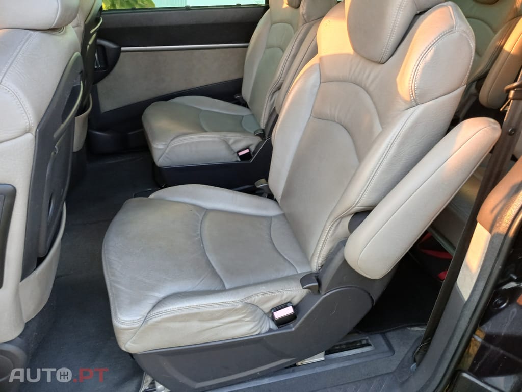 Peugeot 807 2.2 HDI