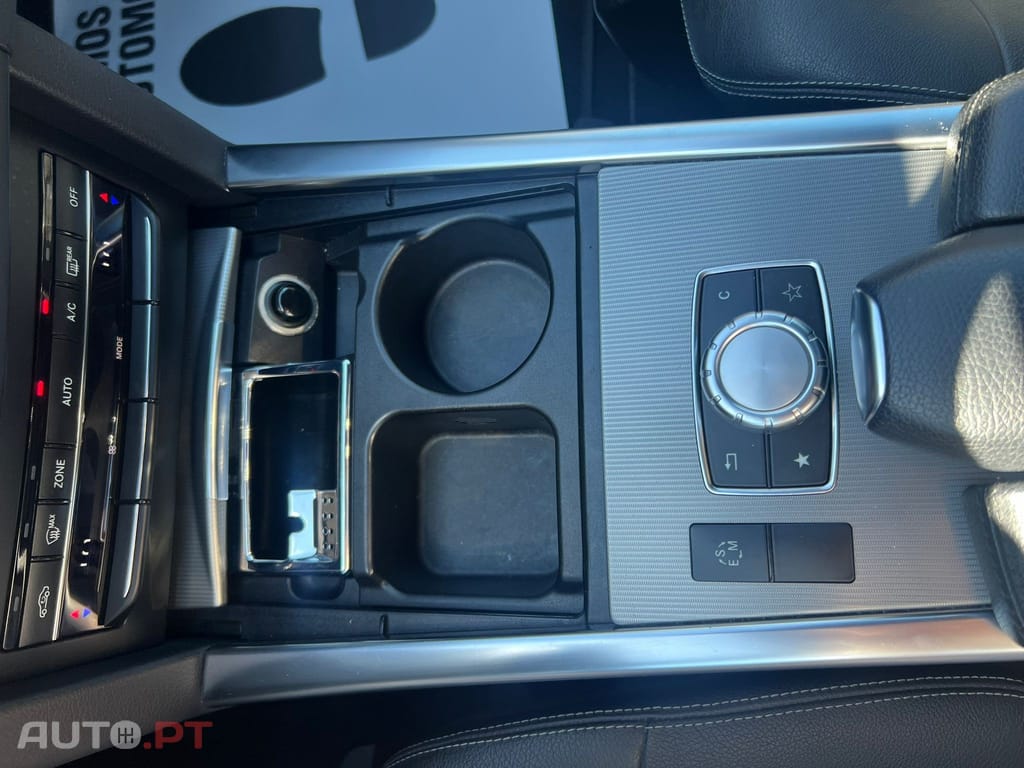 Mercedes-Benz E 300 BlueTEC Hybrid Avantgarde