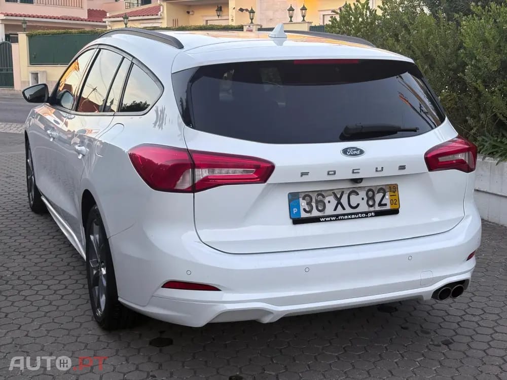 Ford Focus SW 1.0 EcoBoost ST-Line