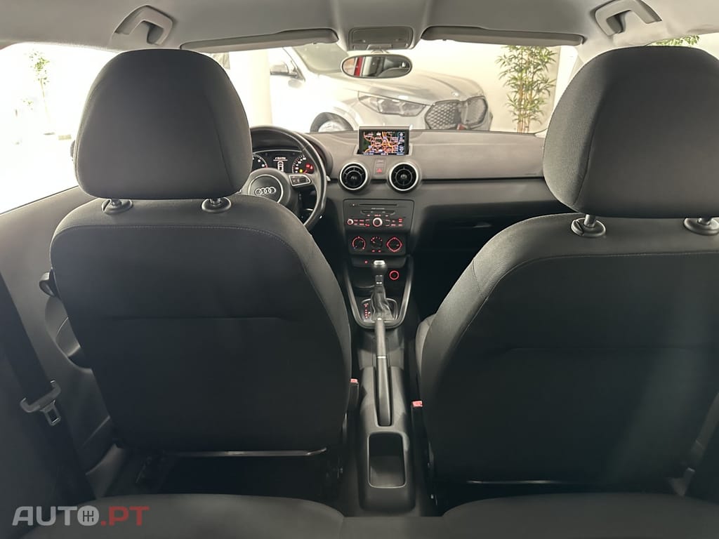 Audi A1 1.4 TFSI Attraction S-Tronic
