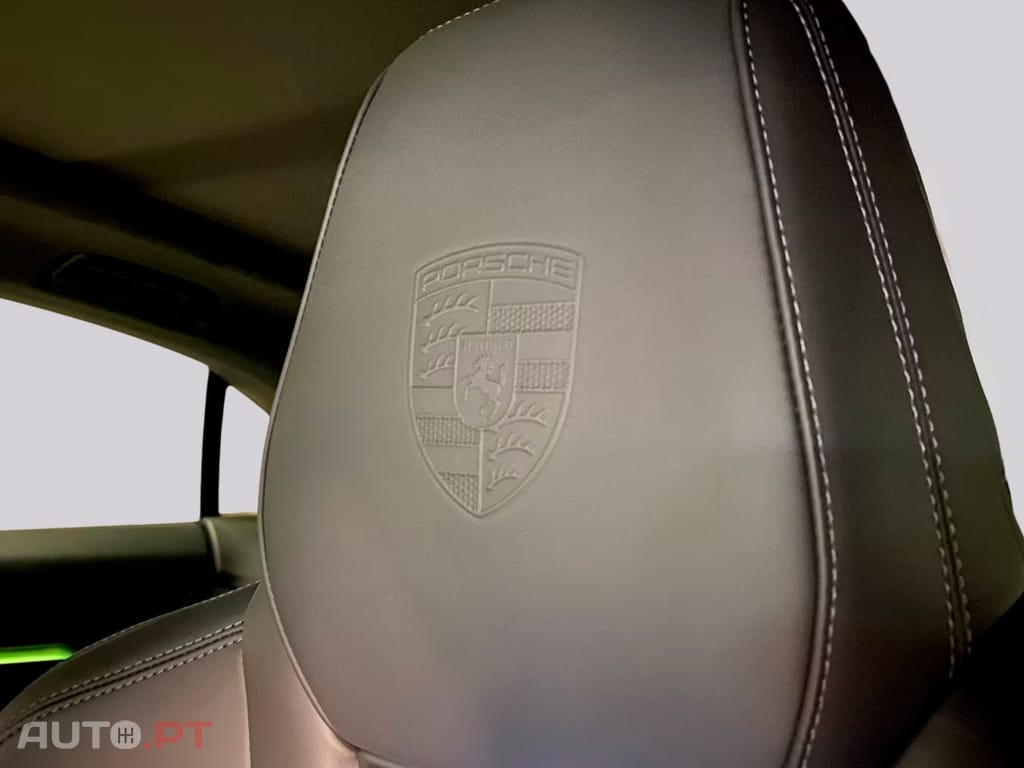 Porsche Macan I.V.A DEDUTIVEL Turbo