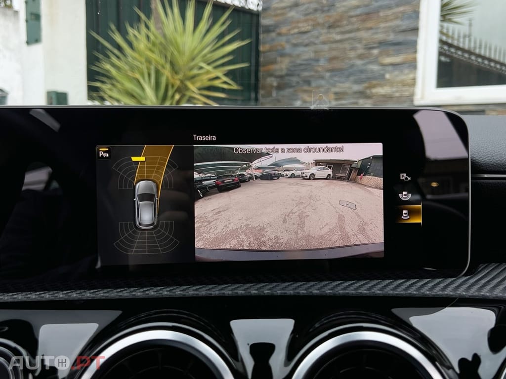 Mercedes-Benz A 180 d AMG Line