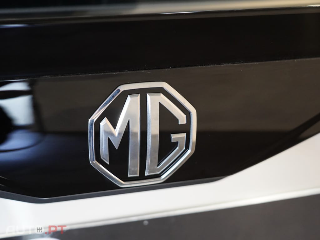 MG MG4 51 kWh Standard
