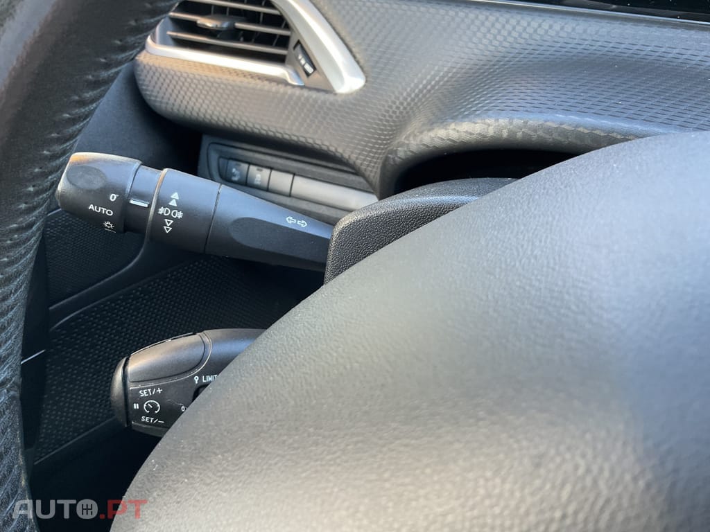 Peugeot 208 1.2 PureTech Style