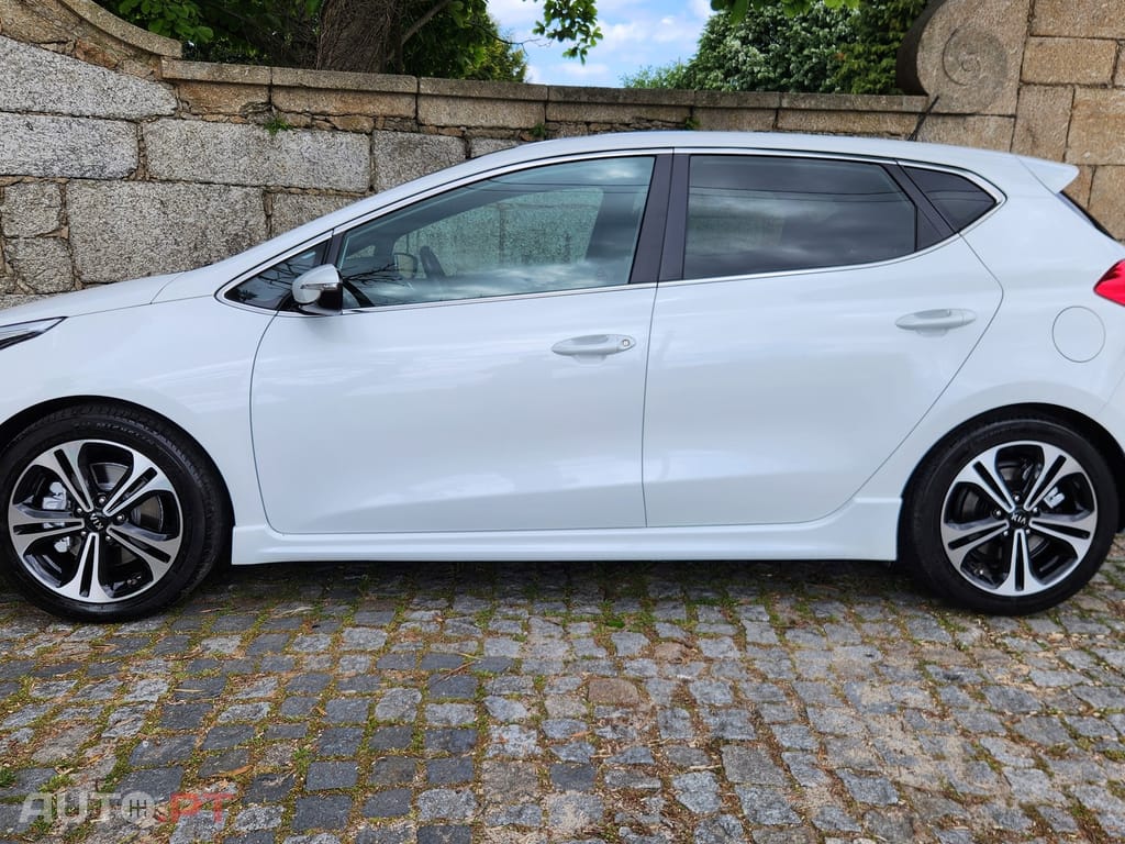 Kia Ceed 1.6 CRDi GT Line