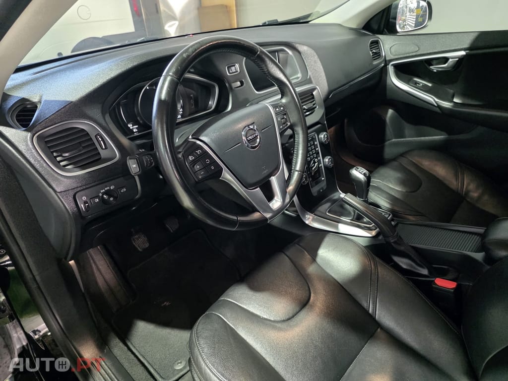 Volvo V40 2.0 D2 Momentum