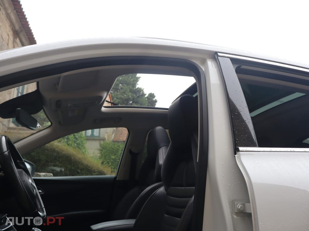 MG EHS 1.5 T-GDI Plug-in Hybrid Luxury