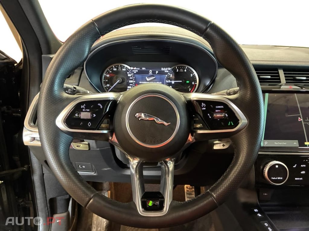 Jaguar E-Pace 1.5 P300e R-Dynamic SE AWD Aut.