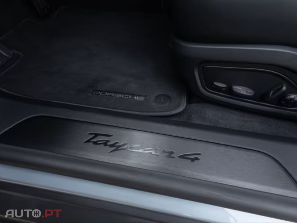 Porsche Taycan 4 I.V.A DEDUTIVEL  