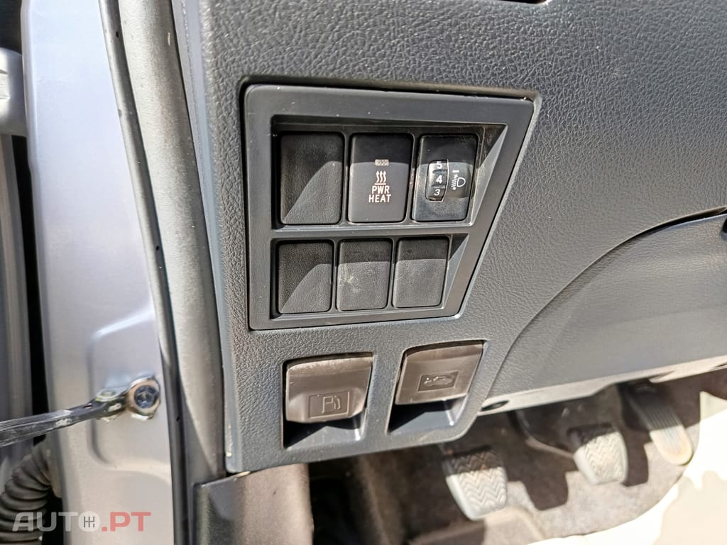 Toyota Hilux 2.4 D-4D 4WD Challenge