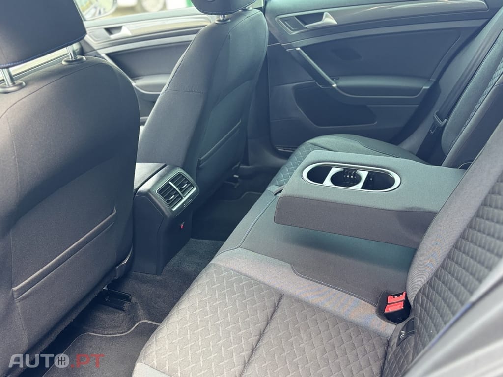 Volkswagen Golf 1.6 TDI Join