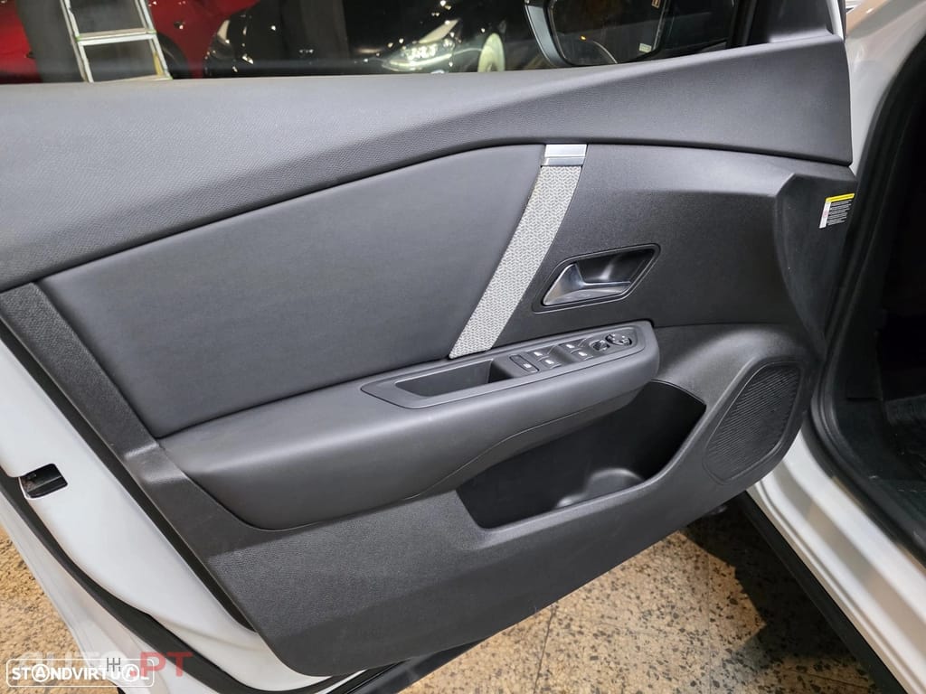 Citroen e-C4 X Shine Pack