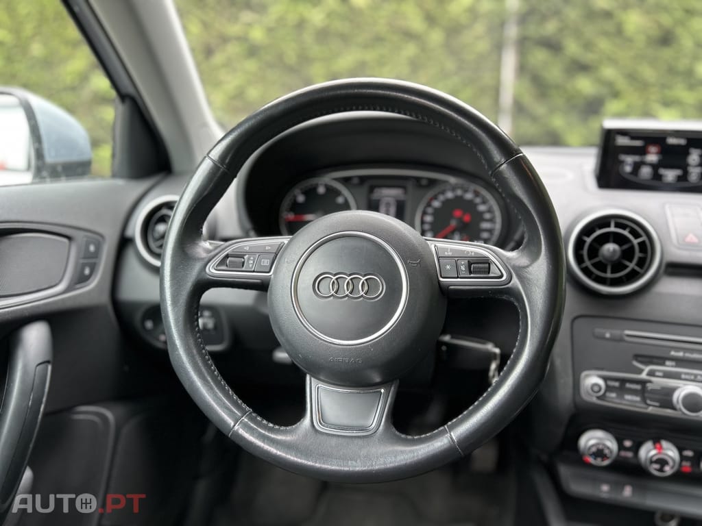 Audi A1 1.4 TDI - Navi Klima