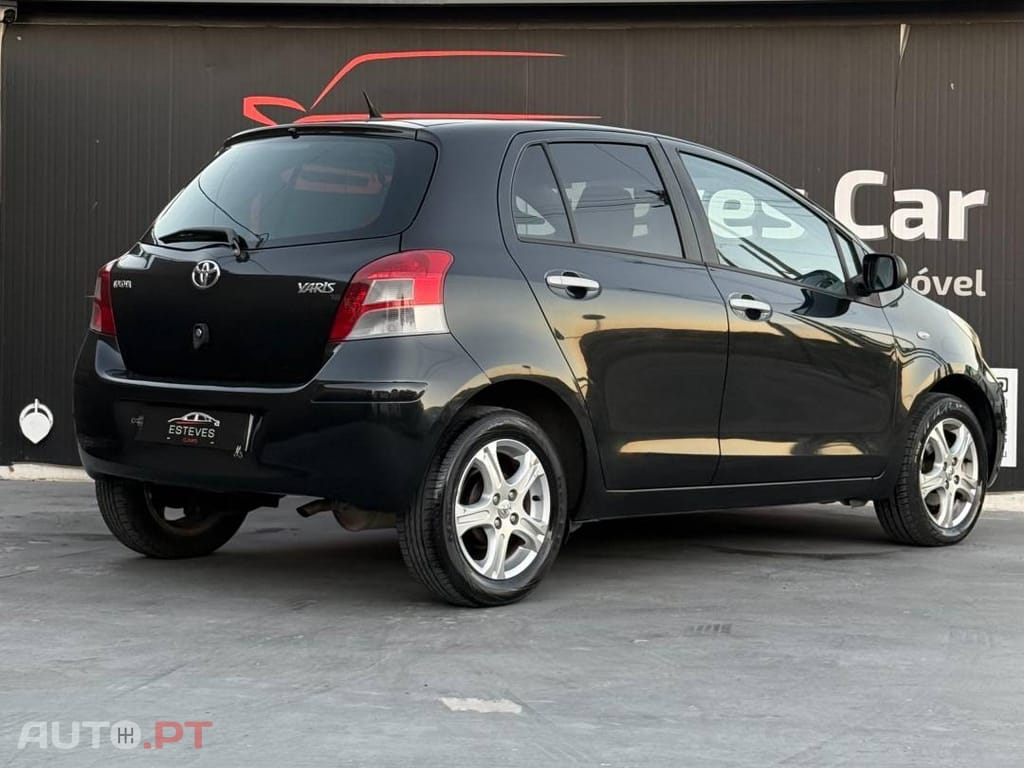 Toyota Yaris 1.0