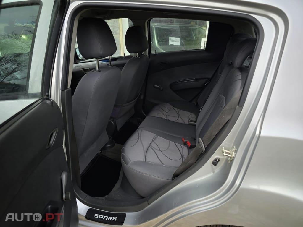 Chevrolet Spark 1.0 L