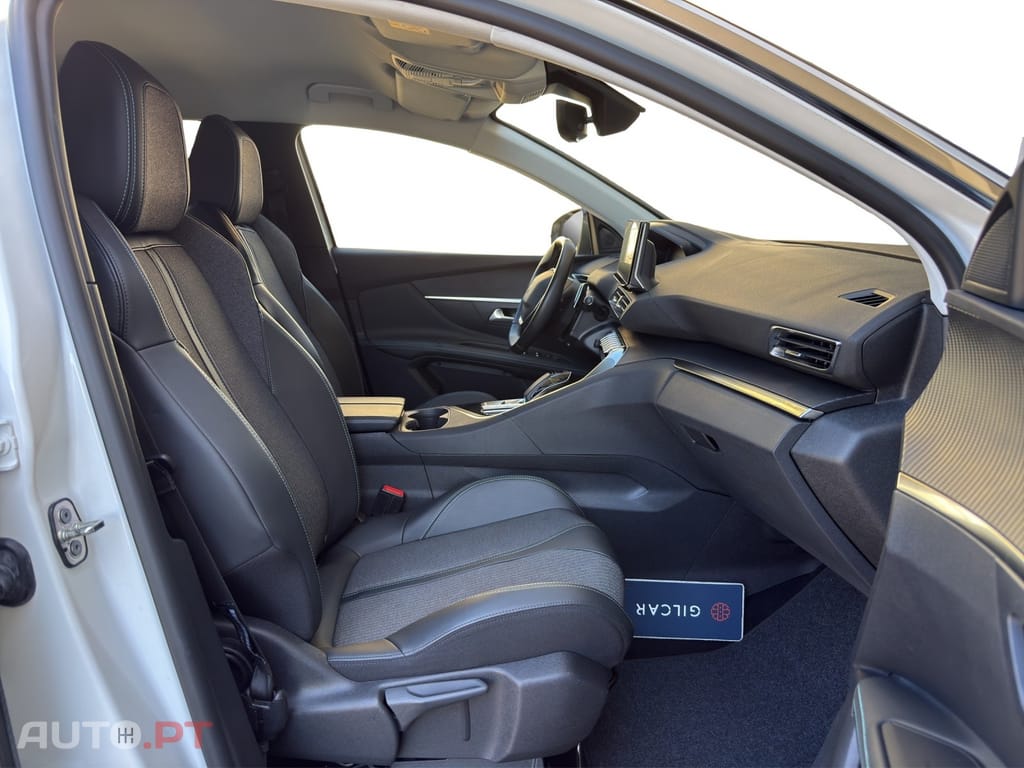 Peugeot 3008 1.6 Hybrid Allure e-EAT8