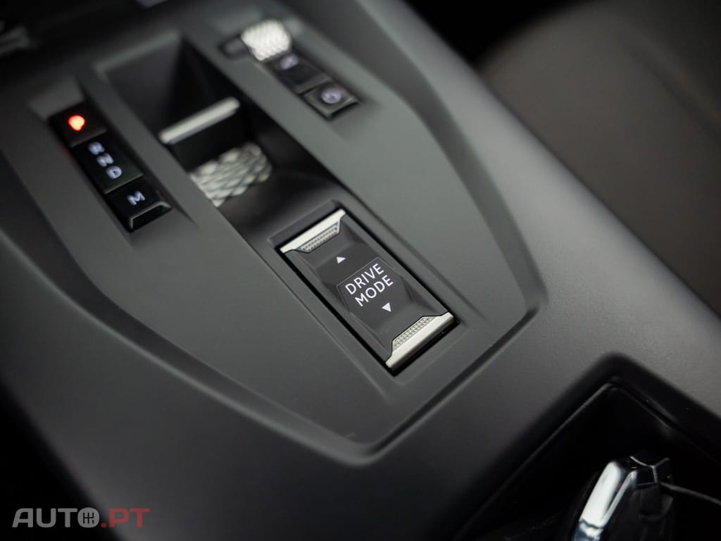 DS DS4 1.5 BlueHDi Bastille + EAT8