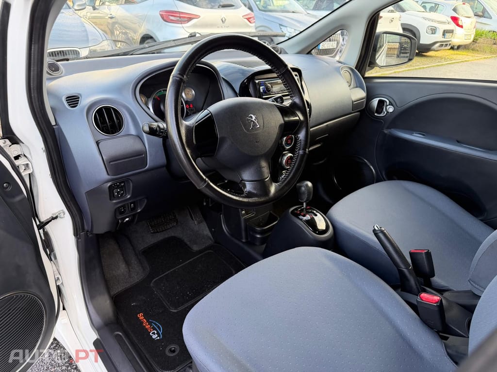 Peugeot iOn Standard