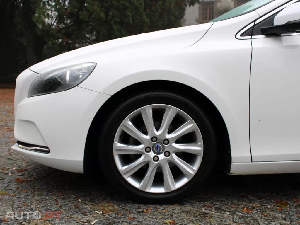 Volvo V40 1.6 D2 Momentum Eco