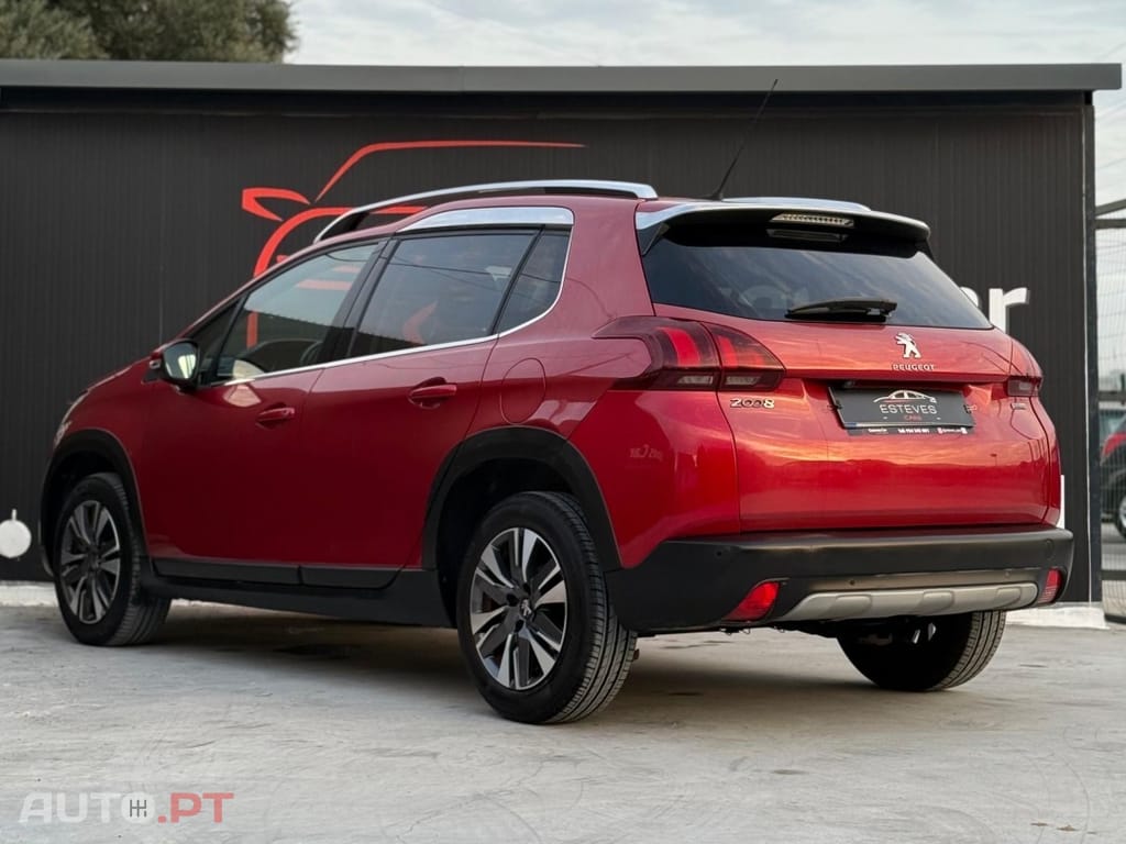 Peugeot 2008 1.2 VTi Access