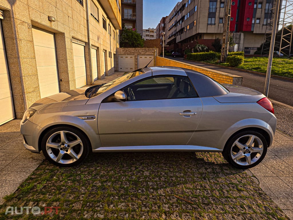 Opel Tigra TwinTop 1.3 CDTI