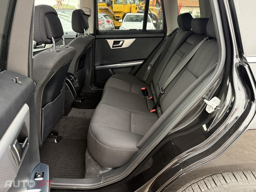 Mercedes-Benz GLK 200 CDI (BlueEFFICIENCY)