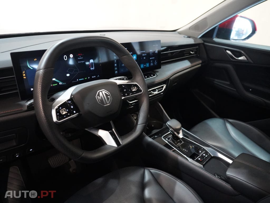 MG HS 1.5 T-GDI Plug In Hybrid Luxury