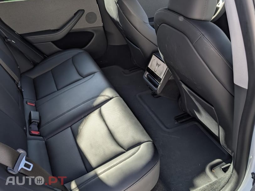 Tesla Model 3 Tração Traseira Premium