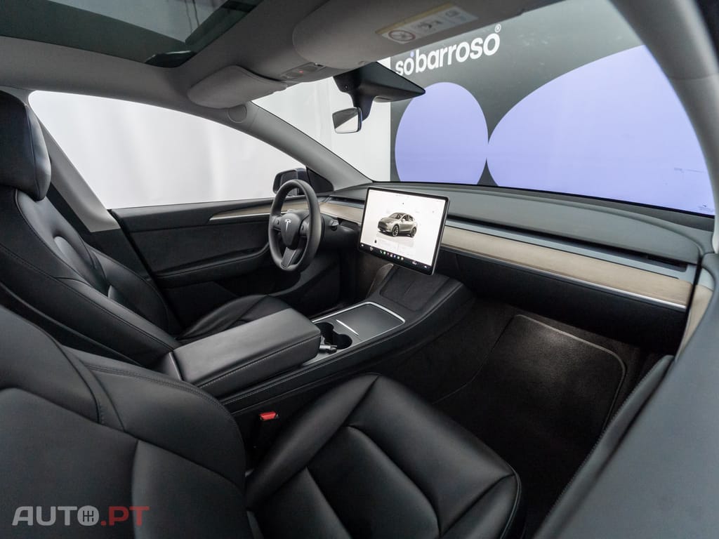 Tesla Model Y Long Range Tração Integral