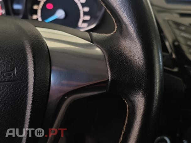 Ford Fiesta 1.0 T EcoBoost Titanium