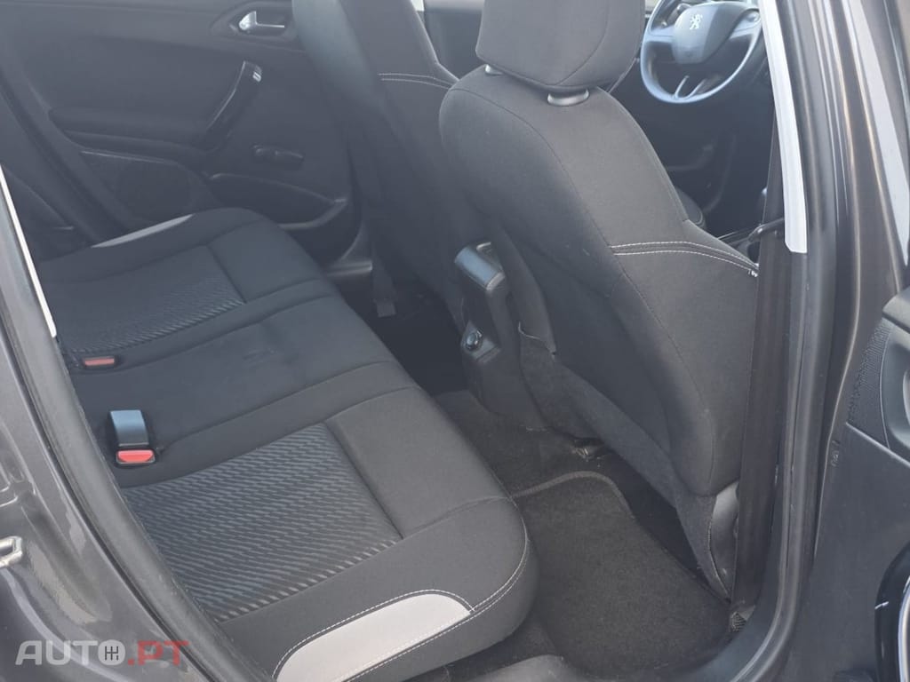 Peugeot 2008 1.6 BlueHDi Active