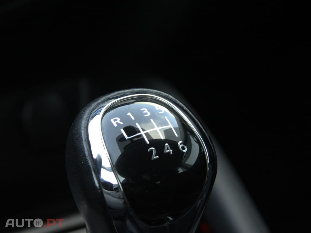 Nissan Qashqai Outro
